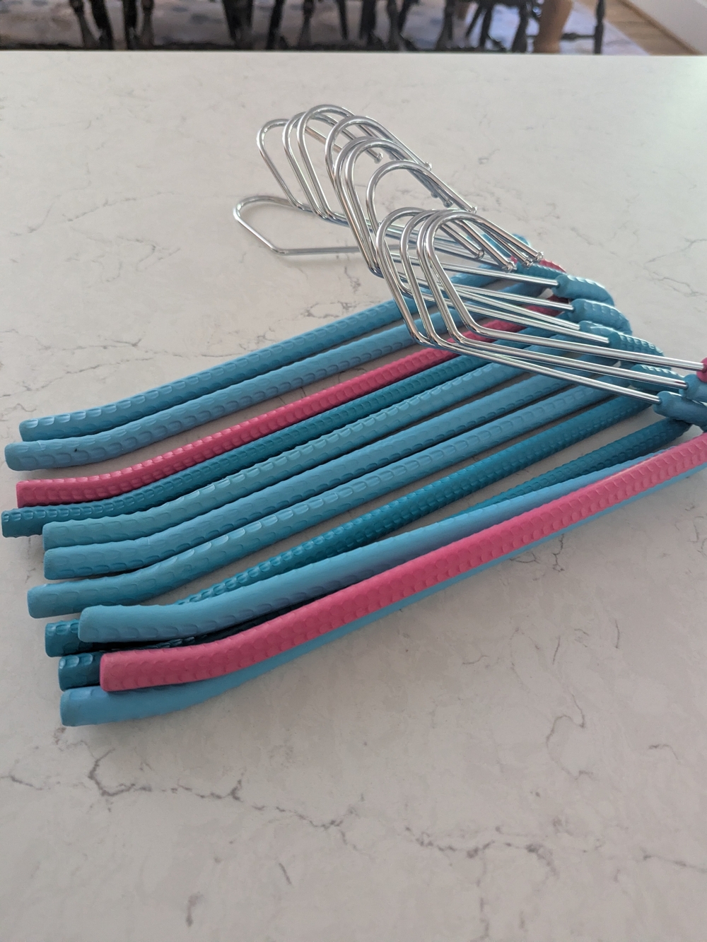Kids Non-Slip Velvet Hangers in Blue and Pink - Pack